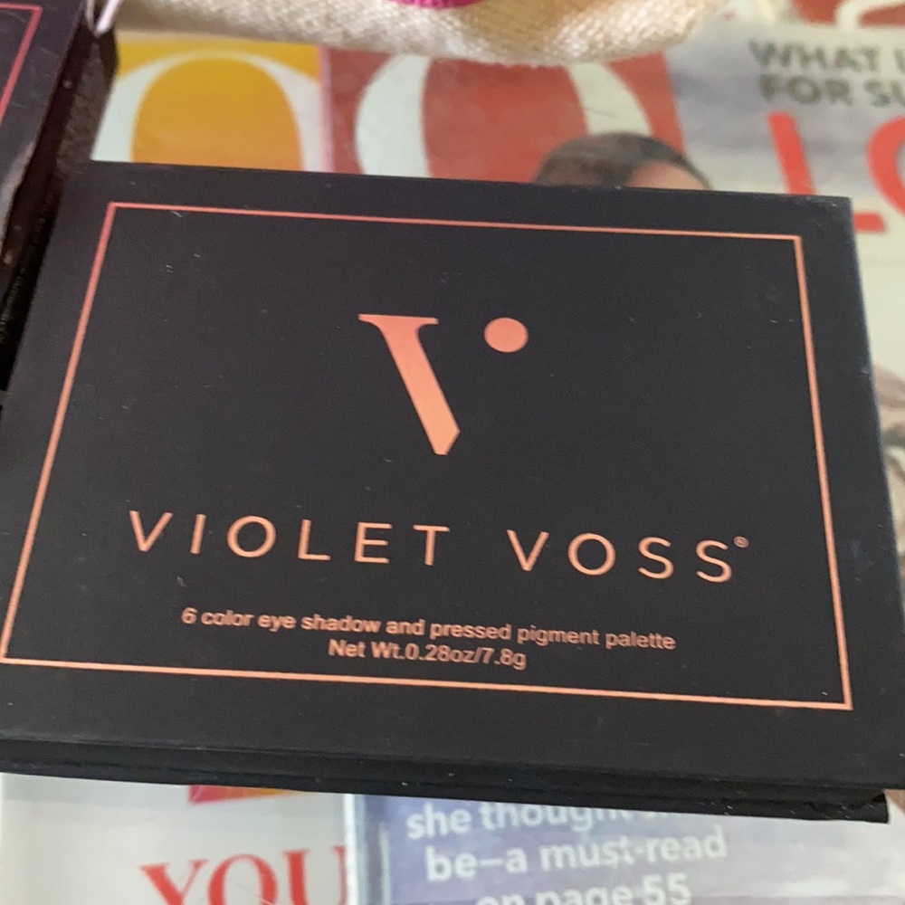 Violet Voss 6 color eye shadow - Picture 4 of 10